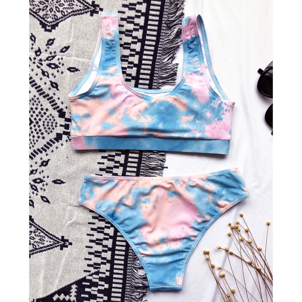 🆕Tie Dye Bikini Set Bathing Suit Swimwear - Picture 2 of 3